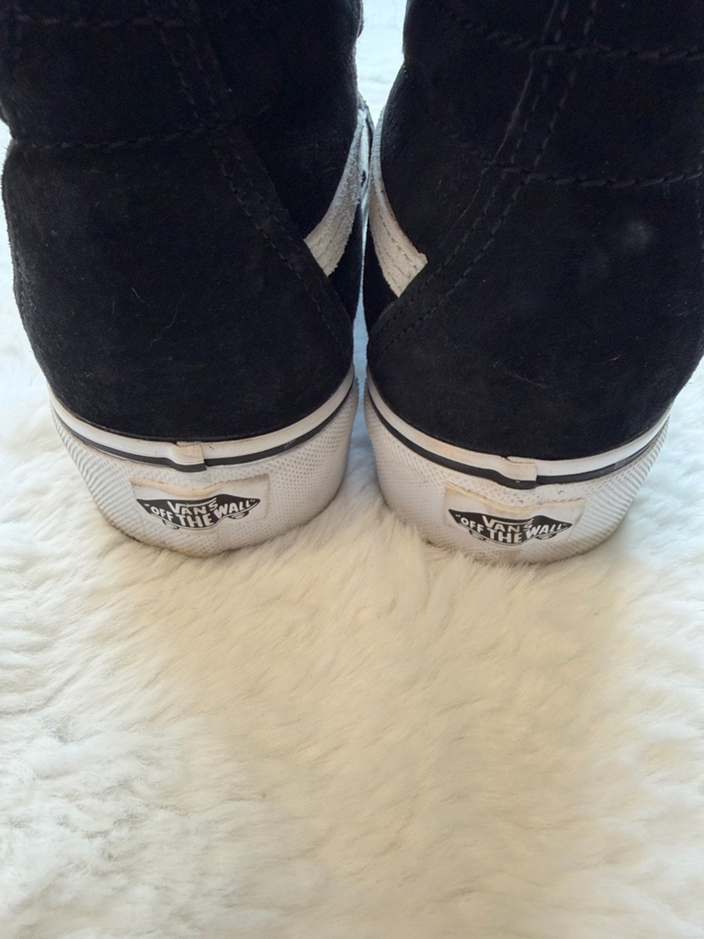 Vans Black Suede SK8-Hi Platform Sneakers Faux Fur Collar Womens 8.5 - Picture 4 of 9